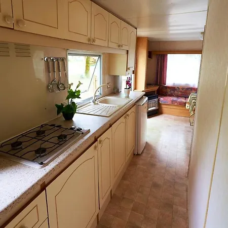 Bungalow De 2 Chambres Avec Piscine Partagee Terrasse Amenagee Et Wifi A Prázdninový dům Payrac